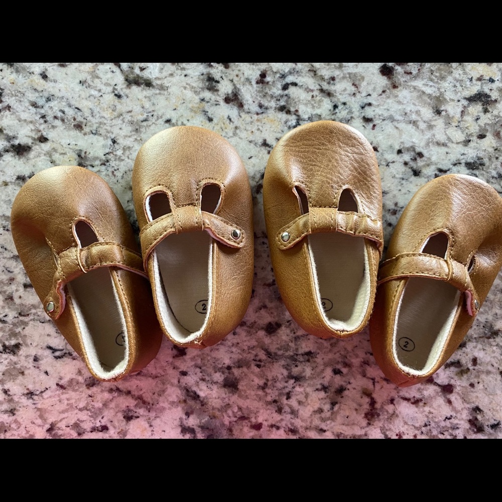 2 Pair Baby Moccasins